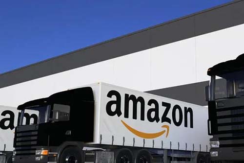 紐酷國(guó)際在芝加哥、紐約等地設(shè)美中、美東聯(lián)合倉(cāng)，在洛杉磯自營(yíng)200,000呎美西海外倉(cāng)