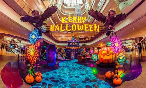 萬圣節(jié)是西方傳統盛大節(jié)日，萬圣夜或者叫萬圣節(jié)前夜